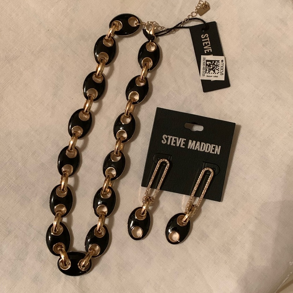 STEVE MADDEN  black and gold 19” necklace & 2-1/2” long sparkly earrings set